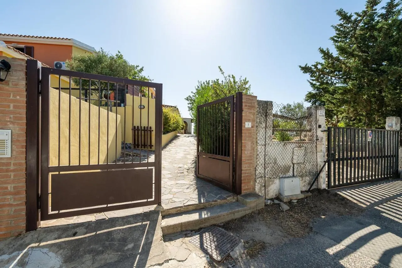 D Home קוסטה ריי 0*,  איטליה